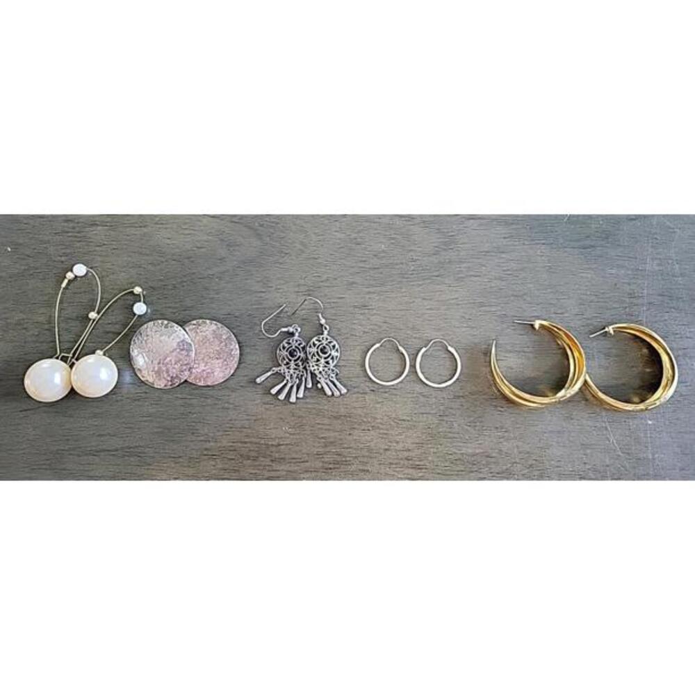 Fashion Earrings - 5 PAIR DEAL